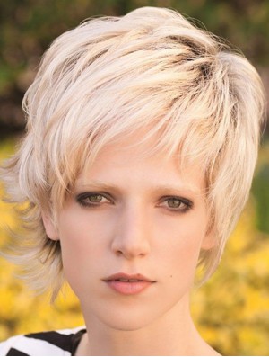 Discount 8 inch Straight Blonde Layered Short Wigs